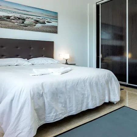 בית נופש Village טרחלחו